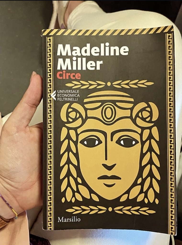 Copertina del romanzo Il ballo delle pazze